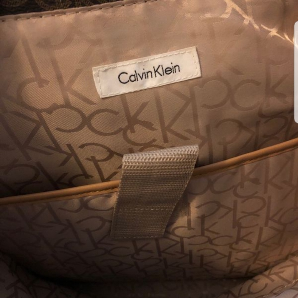 Calvin klein back pack - Picture 3 of 5